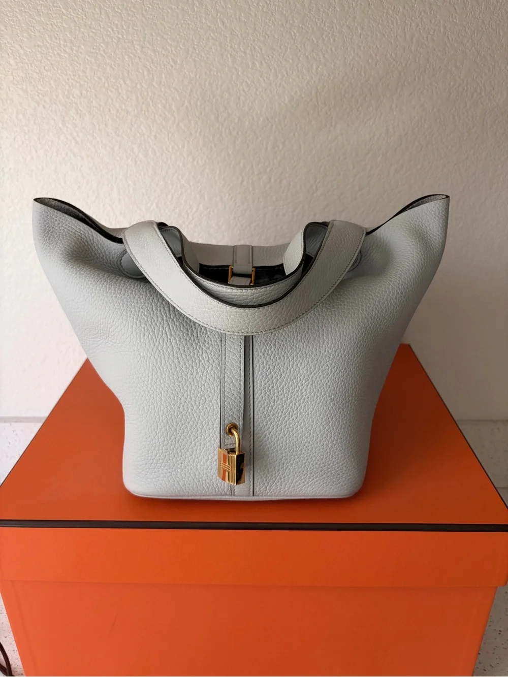 Hermes Bleu Pale Clemence Leather Picotin 22 Authentic